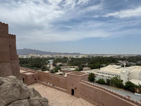 Nakhal Fort Outside　纳哈尔堡外景